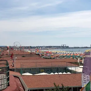 Attico Sulla Viareggio